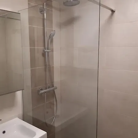 Apartment Frontaal Zeezicht De Panne